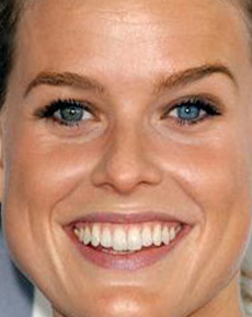 Alice Eve's lips