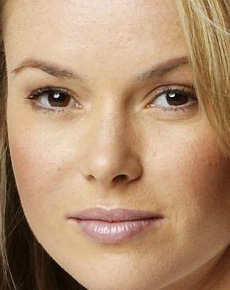 Amanda Holden's eyes