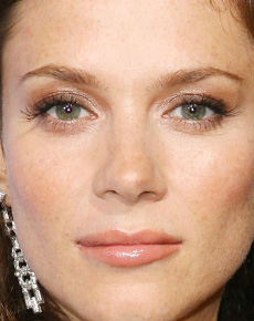 Anna Friel's Face