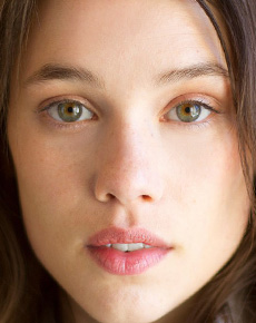 Astrid Berges Frisbey