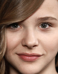 Chloe Moretz's eyes