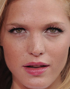 Erin Heatherton's lips