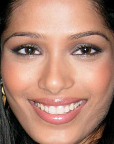 Freida Pinto's eyes