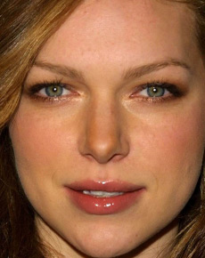 Laura Prepon's eyes