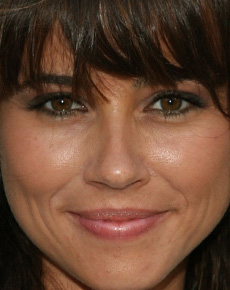 Linda Cardellini's Face