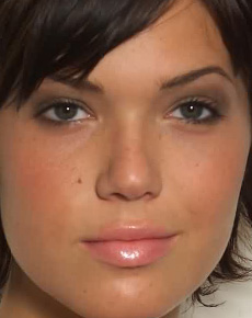 Mandy Moore's lips