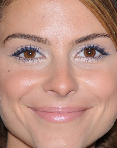 Maria Menounos's lips