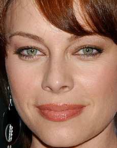 Melinda Clarke's eyes