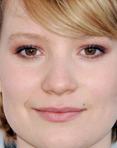 Mia Wasikowska