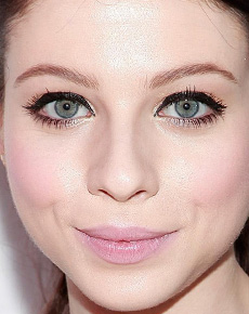 Michelle Trachtenberg's Face