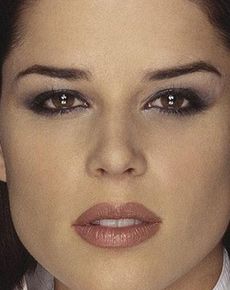 Neve Campbell