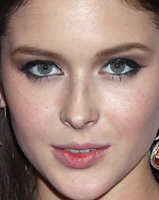 Renee Olstead's eyes